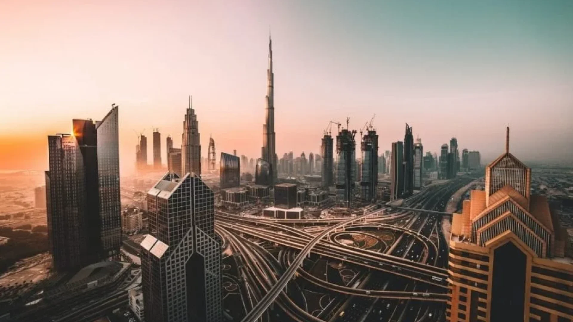 Dubai-e1603612556700
